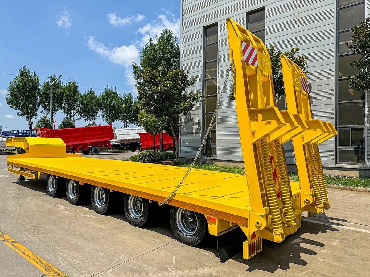 100 ton detachable gooseneck lowbed trailer with rear loading ramps